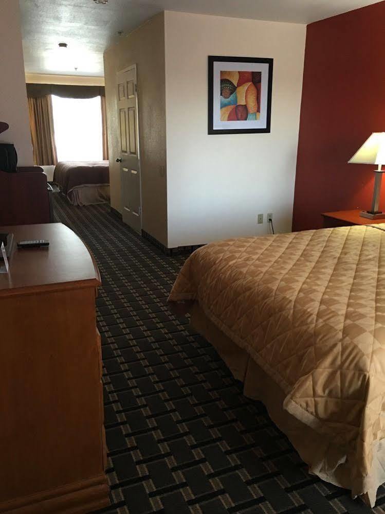 Quality Inn & Suites Huntington Beach Kültér fotó