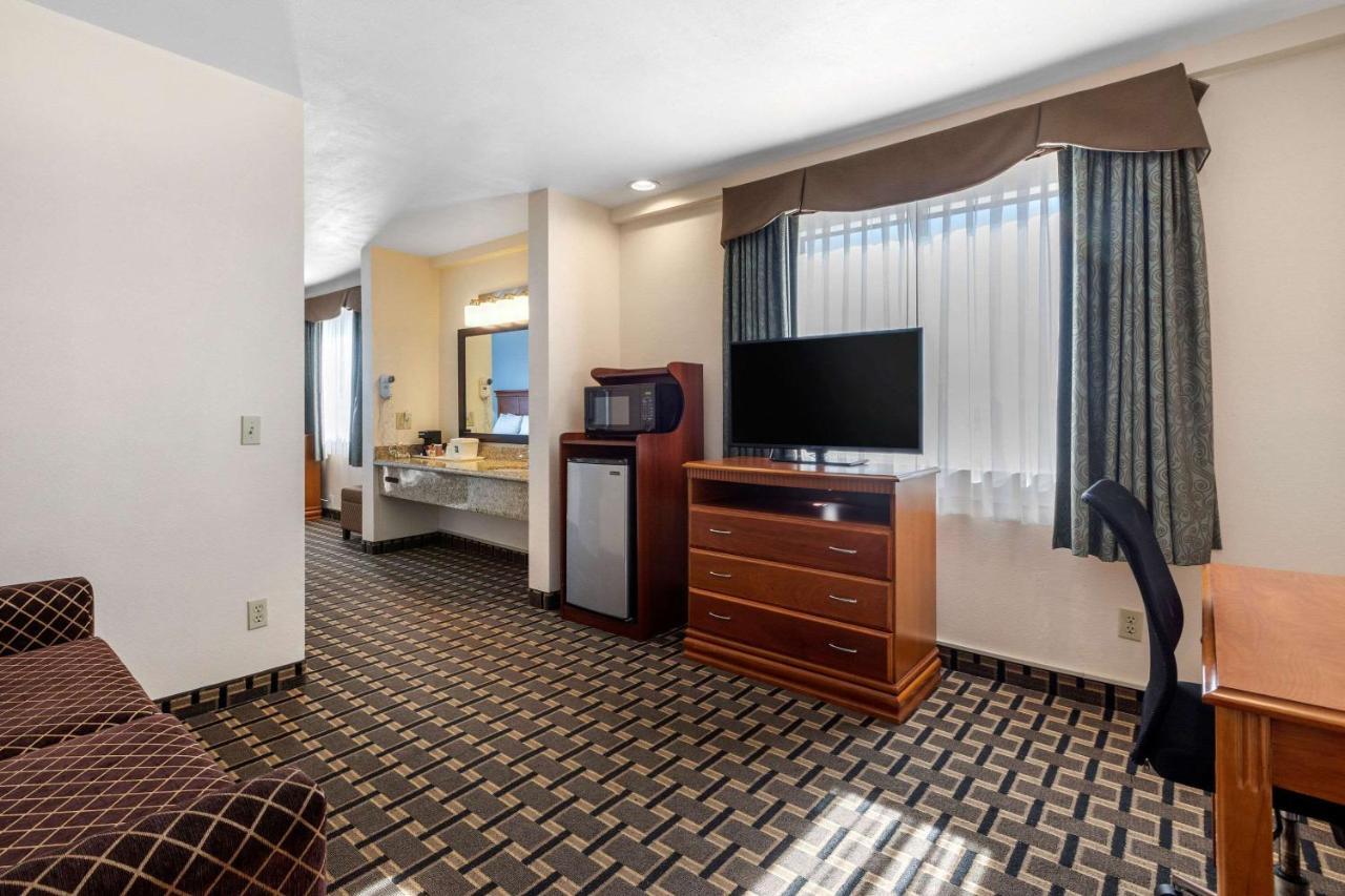Quality Inn & Suites Huntington Beach Kültér fotó